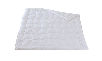 Leichtes Ganzjahres-Duvet / Kunstfasern
