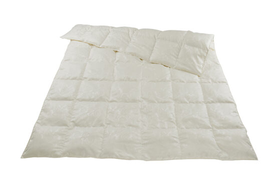 Duvet léger pour toute l'année à cassettes / flocons de duvet